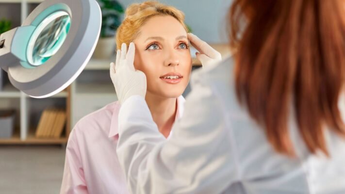 Como Clínicas de Estética Estão Lotando a Agenda com Marketing Digital Local em 2026